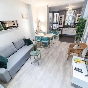 Appartement Le Miami - Chaleureux 4 Pers- Centre- Lyon, Oullins